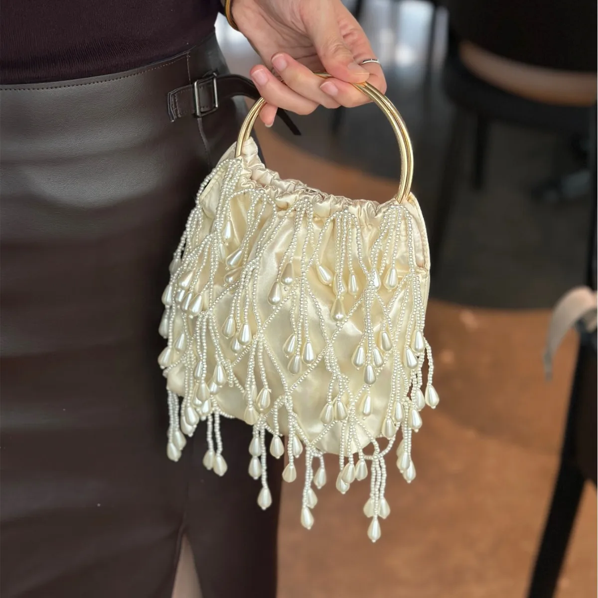 Women's Hand Woven Beaded Pearl Evening Bag Luxury Design Irregular Fringe Silk Satin Underarm Bag Party Wedding Clutches Female