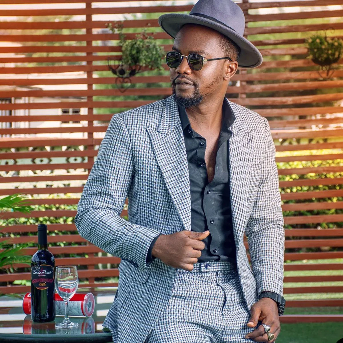 Houndstooth Men's Suits Tailored 2 Pieces Blazer Pants Peaked Lapel Modern One Button Slim Formal Wedding Custom Made Plus Size