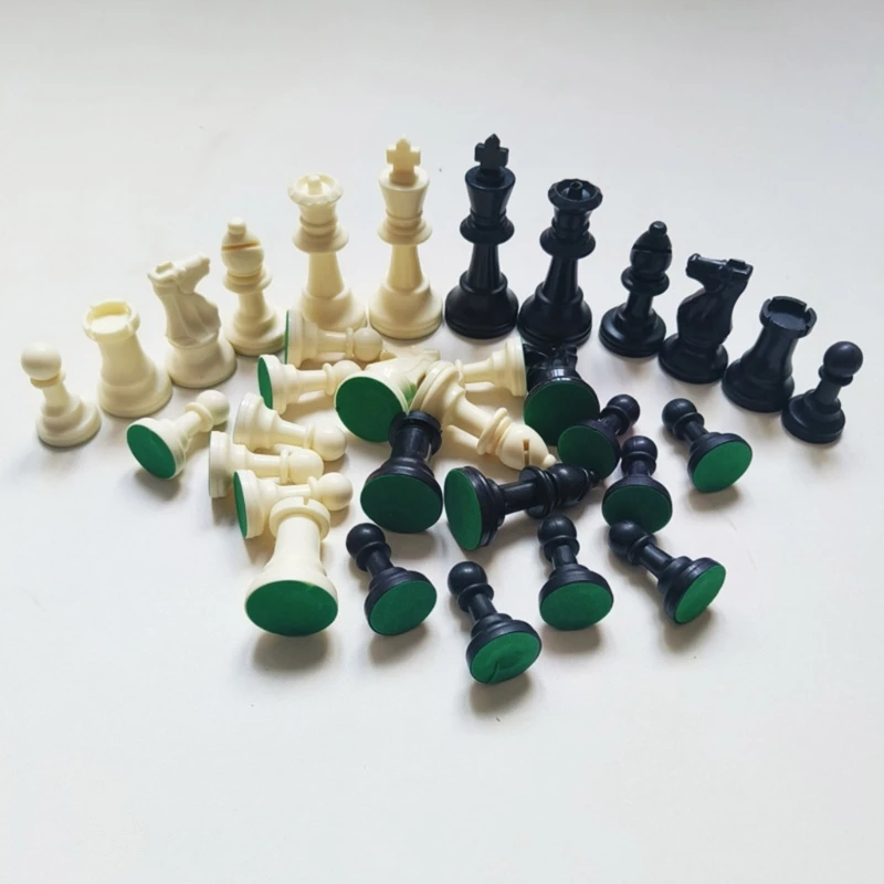 

32шт пластиковые шахматные фигуры набор портативных турнирных шахматных фигур для настольной игры в шахматы