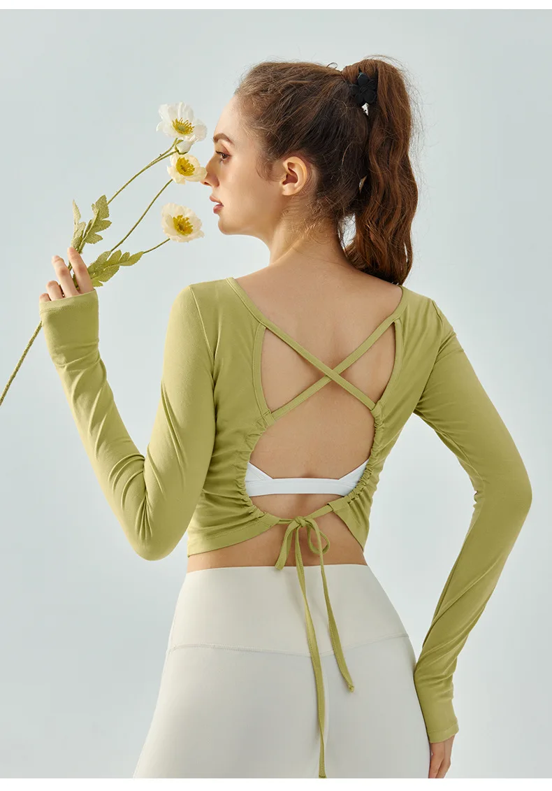 

Loose Fitting Sports Top with Curved Hem, Beautiful Back, Breathable and Quick Drying, Fitness Yoga Suit, Autumn and Winter