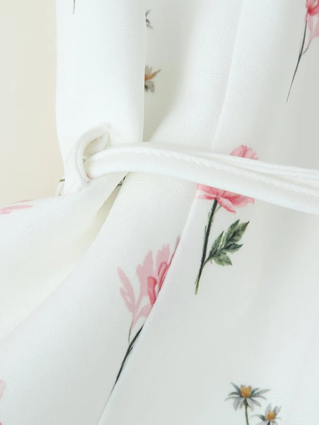 2025 Spring Autumn Lacing Up Bow Sashes Beige Floral Print Blazer Boyfriend Vintage Women Front Pockets Loose Suit Fashion Coat