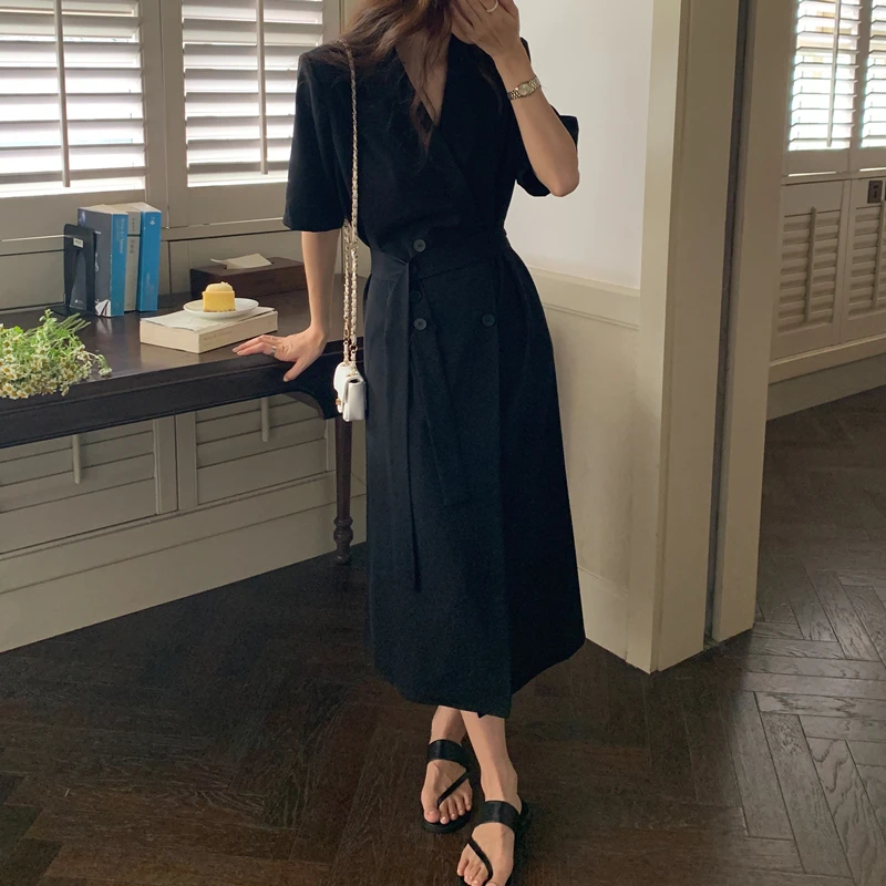 

Vintage Hepburn style senior sense temperament double breasted suit neck dress