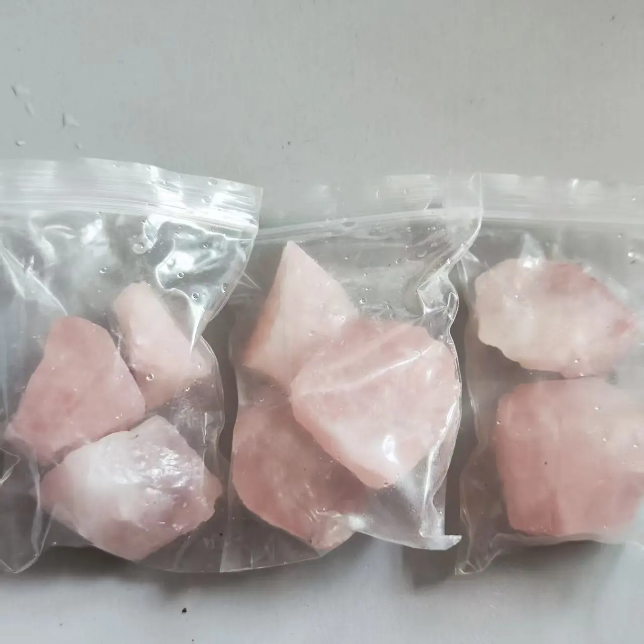 Natural Rose Quartz Pink Crystal Stone Home Decoration Stone Healing Mineral Specimen Rough Quartz Pink Crystal Gemstones