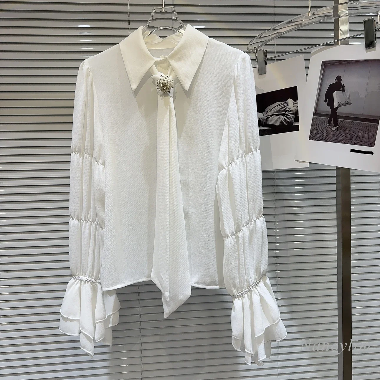 

Elegant White Shirt Woman 2024 Spring Autumn New Classic Style Pearl Buckle Tie Long Flare Sleeve Chiffon Blouse Office Lady Top