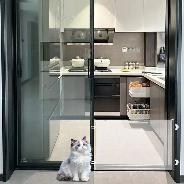 Pet Gate Indoor Retractable Dog Fences Indoor Tall Safety Barrier No Drilling Pet Playpen For Kids Cats Play Area Living Room