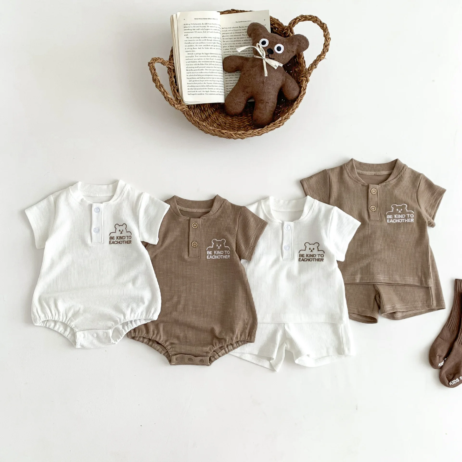 

Baby Summer One-piece Super Cute Baby Girl and Boy Clothes Bodysuit Fart Clothes Short-sleeved Crewneck Romper Suit Outfit Set