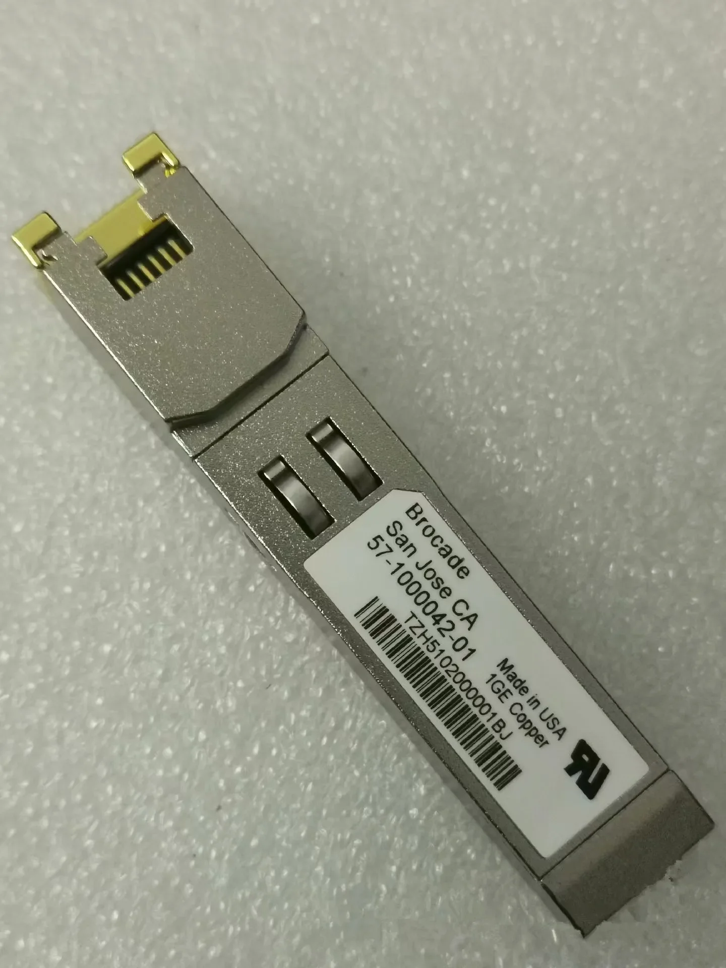 Brocade 1GE RJ45 Sfp Fiber Switch 57-1000042-01/RJ45 Network Adapter