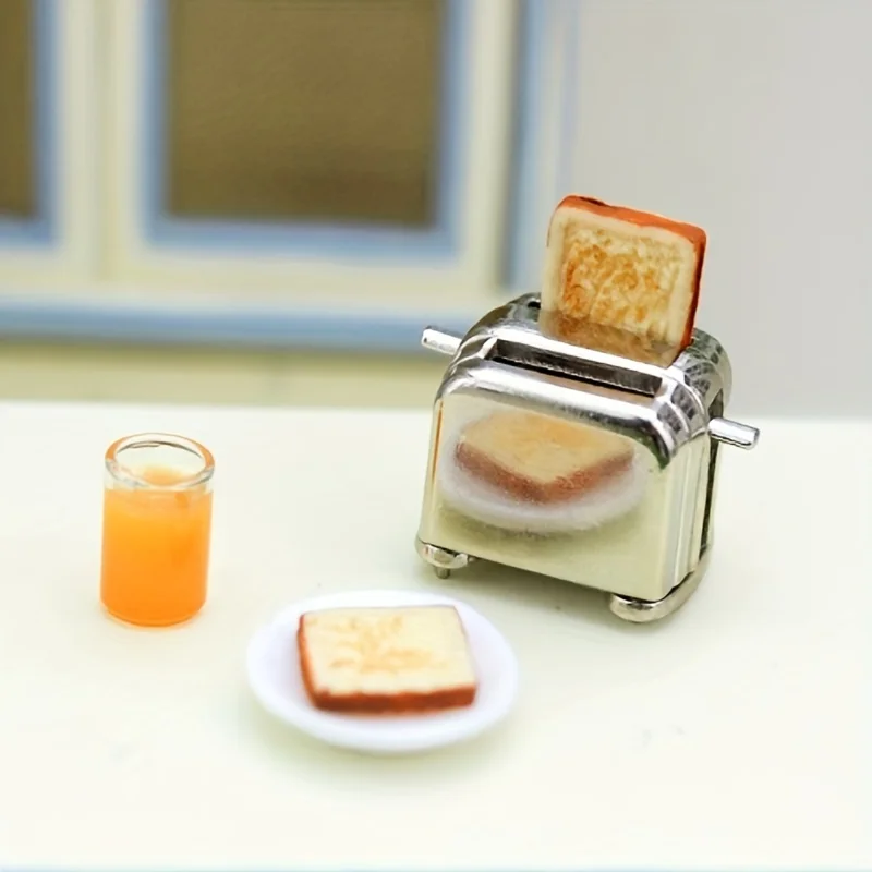 1: 12 Scale Kitchen Scene Model Mini Metal Toaster Creative Mini Breakfast Toaster Doll House Accessories Simulation
