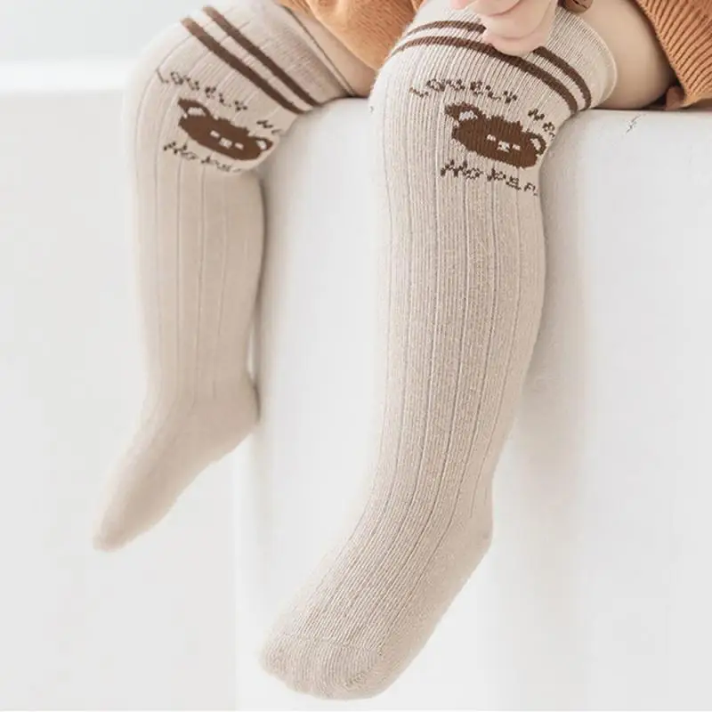 미끄럼 방지 코튼 바닥 양말, 미끄럼 방지 디자인, 카키 양말, 다크 브라운 입고 벗기 쉬움, 흐리고 부드러움