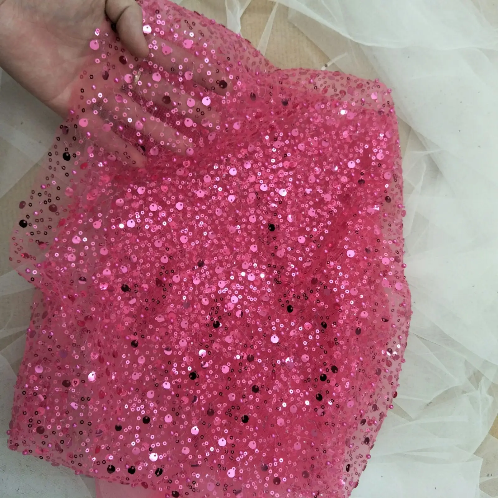 20 Farben, wunderschöner Brautkleid-Spitzenstoff mit Perlen, 130 cm breit, Brautspitze, Meterware. – Detail 17