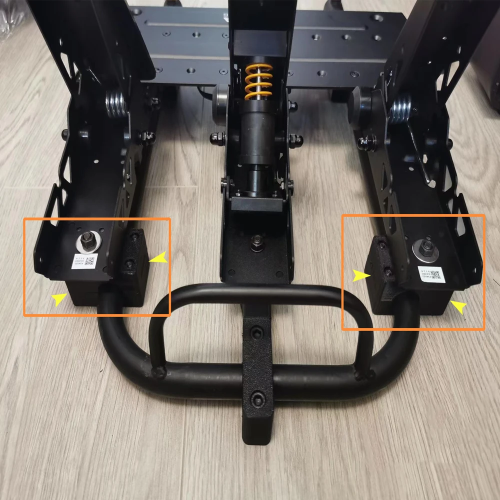 Fanatec v3 csl用ペダル接続からplay席のチャレンジフレーム