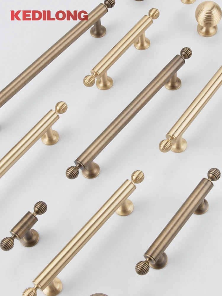 KEDLO ทองเหลืองภาษาฝรั่งเศสคําดึงห้องครัวตู้ลิ้นชัก Gold Stripe Ball Knob โมเดิร์นยุโรปยาว 1
