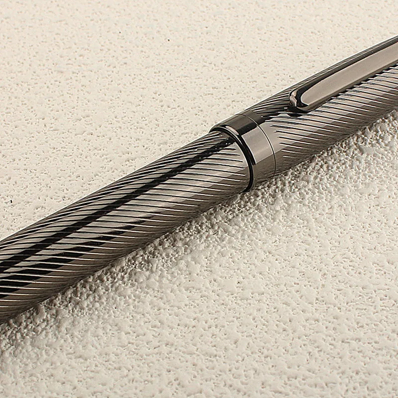 Luxury New 702 Metal Ballpoint Pen, Retractable Signature Pen Metal Housing Black Ink Medium Point 0.7mm