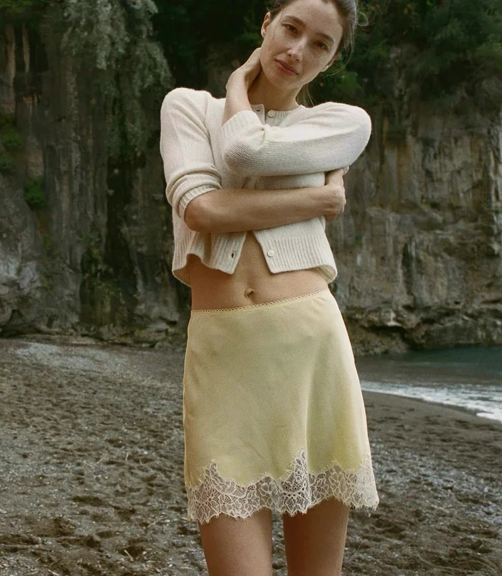 

women New Spring/Summer Elastic Waist Silk Mini Skirt
