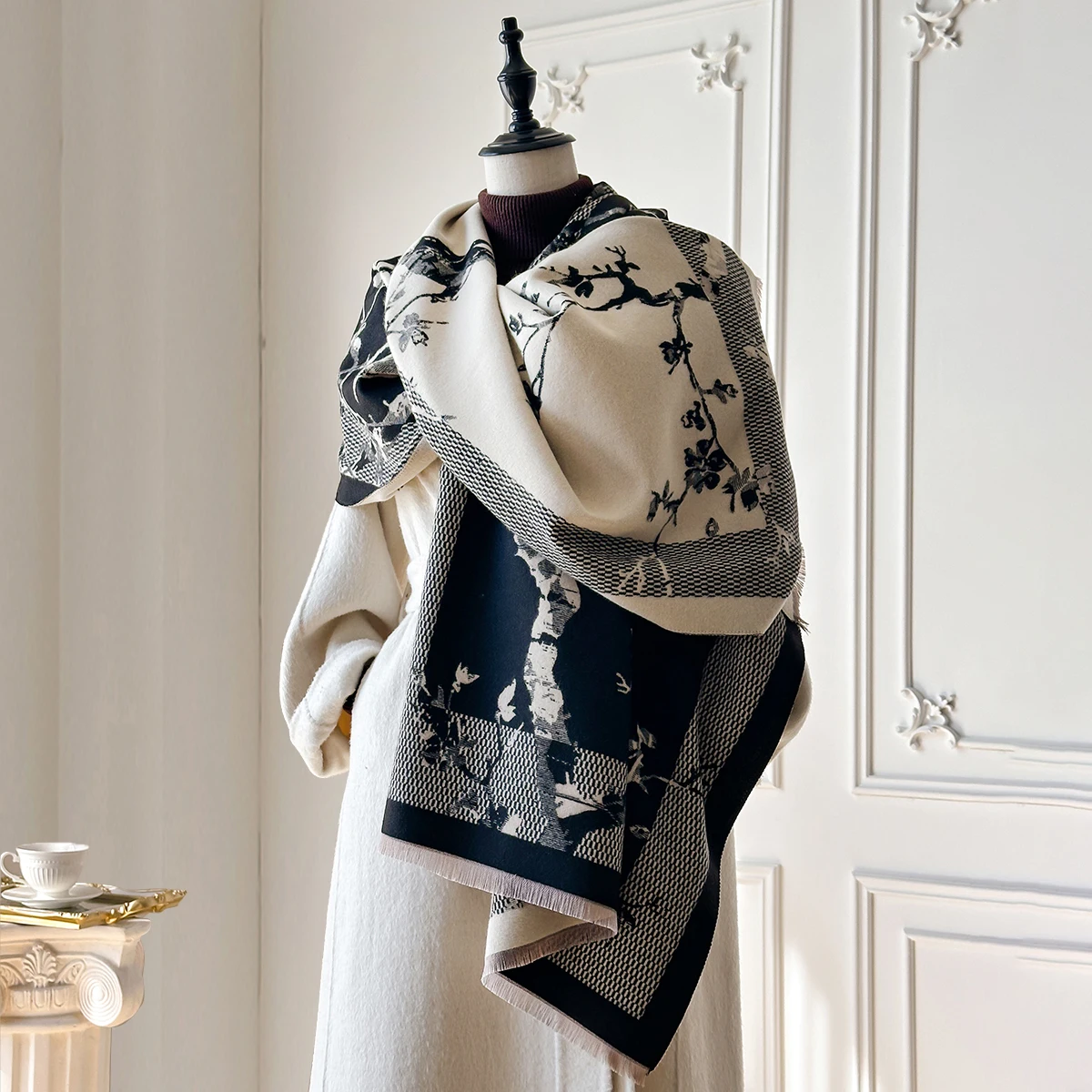 Luxury Autumn and Winter Cashmere Scarf Women New Warm Pashmina Blanket Poncho Scarves Fashion Print Shawl Thick Foulard Bufanda