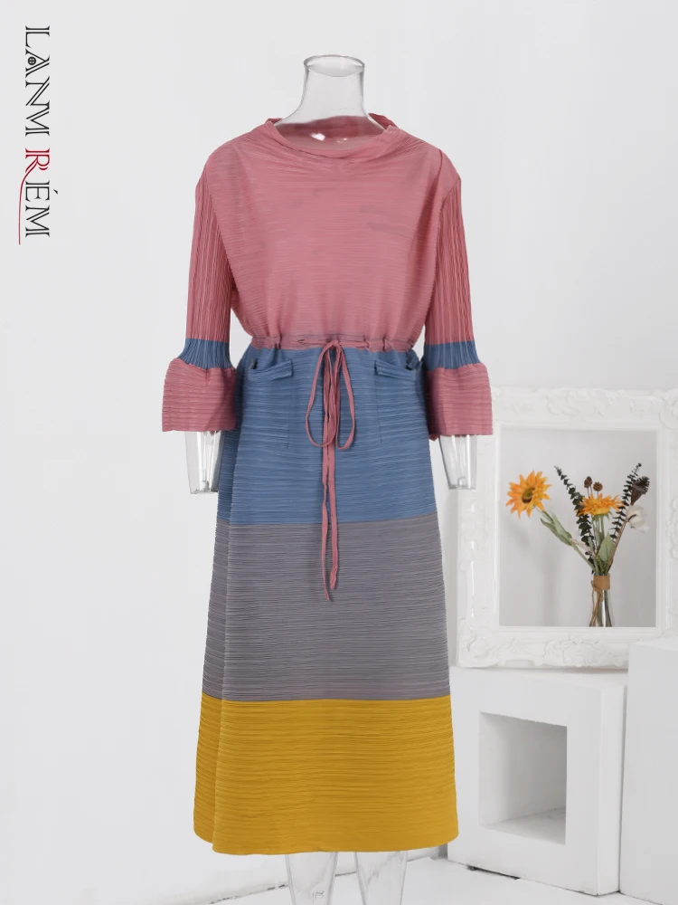 

LANMREM Color Block Pleated Women's Dress Fashion Drawstring Gathered Waist Long Dresses 2024 Spring New Clothing 32C511