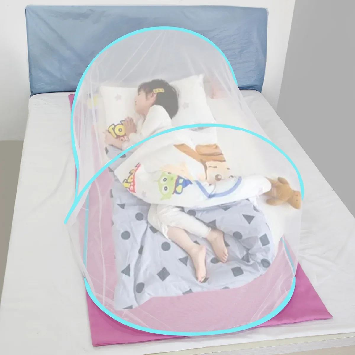 

Installation free, foldable and portable mosquito net for business trips, single person encrypted mesh mosquito net