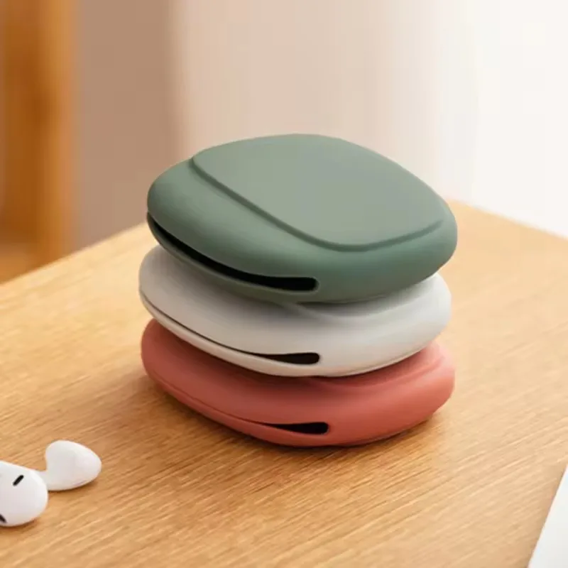 Universal Earphone and Accessory Organizer Set