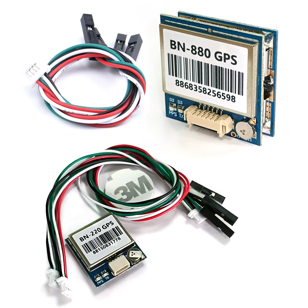 Module GPS BN-880 avec boussole, vue de dessus montrant les composants et le connecteur.