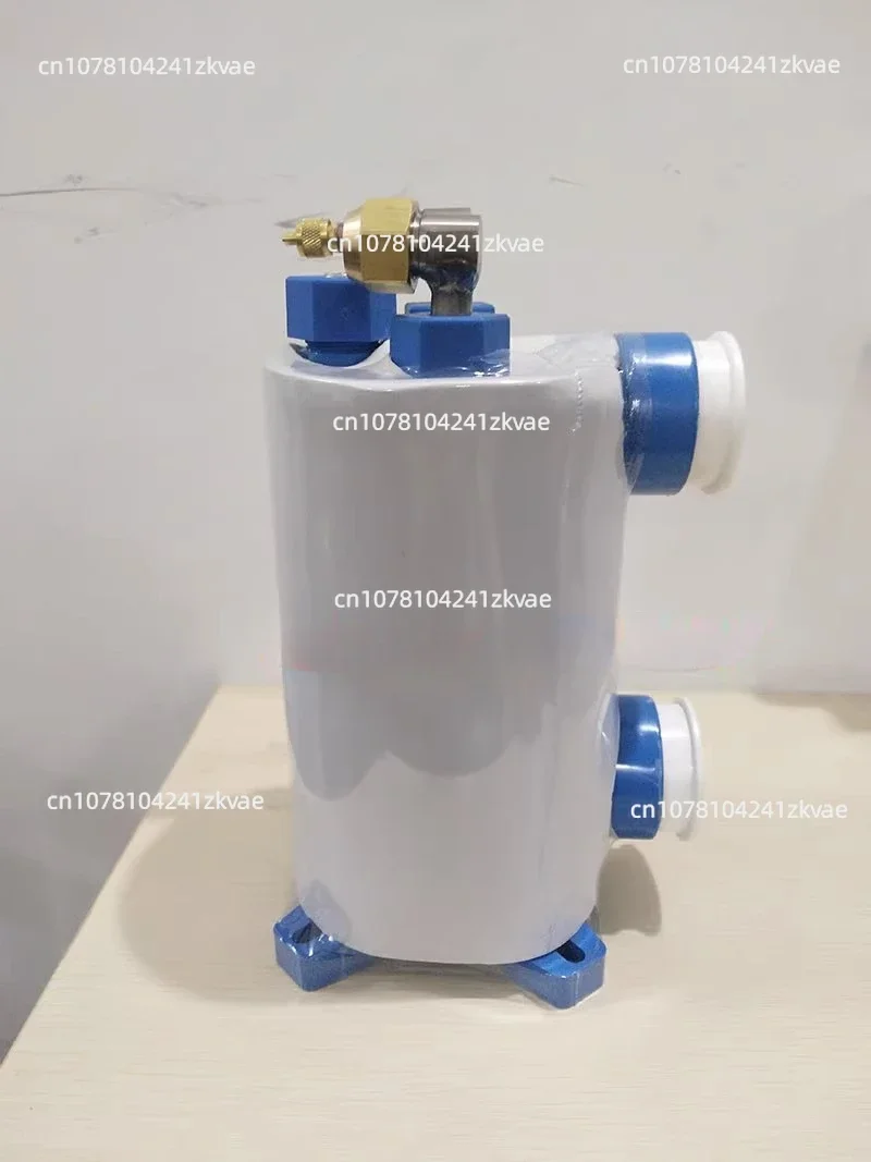 

Seawater and freshwater titanium gun refrigerator, pure titanium evaporator, 0.5 titanium tube evaporator.