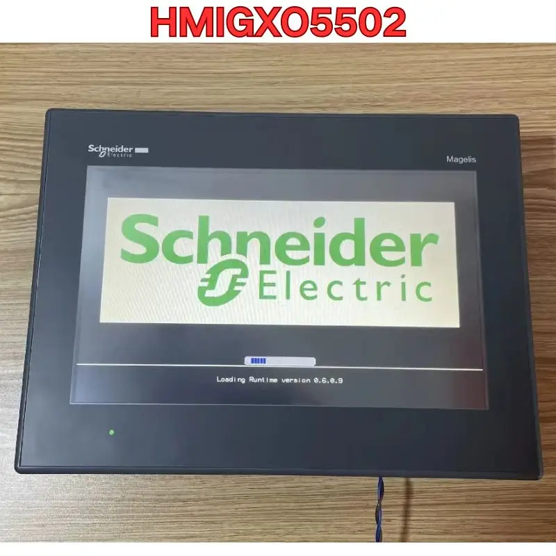 

Б/у сенсорный экран HMIGXO5502, тест функций является нормальным