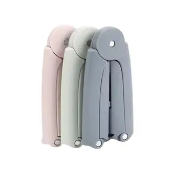 Foldable Travel Clothes Hanger 1