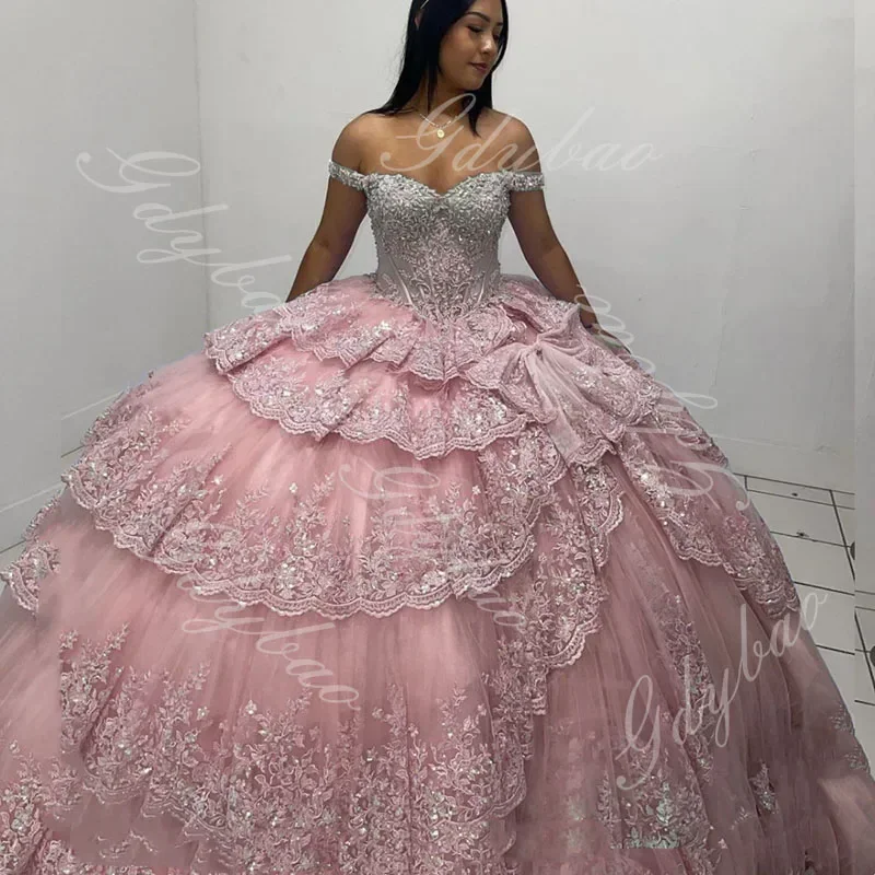 Quinceanera  2024  , ¦̴ Ƽ ̽   ׹,   ȸ ̺ , Ŀ Ʈ 15 Ƽ