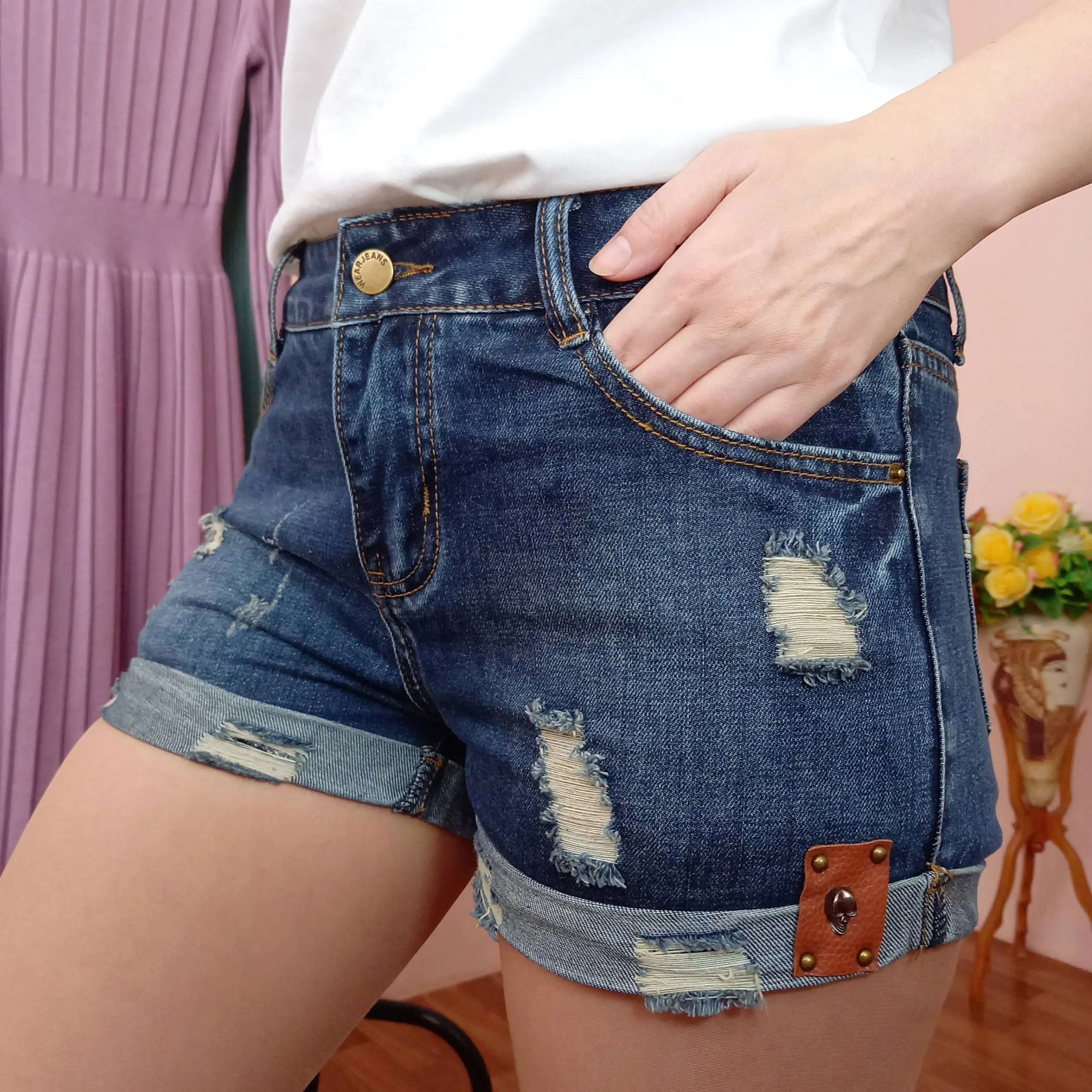 maternity shorts Autumn Denim Shorts For Women Sexy Mini Shorts Women'S Rivet Holes Jeans Low Waist Shorts Without Belt Ripped Denim Short J2305 burberry shorts