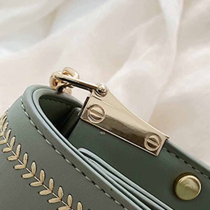 New Fashion Shoulder Bags Thick Chain Messenger Bags for Women 2023 Brand Designer Handbags and Purses Ladies Crossbody Bags