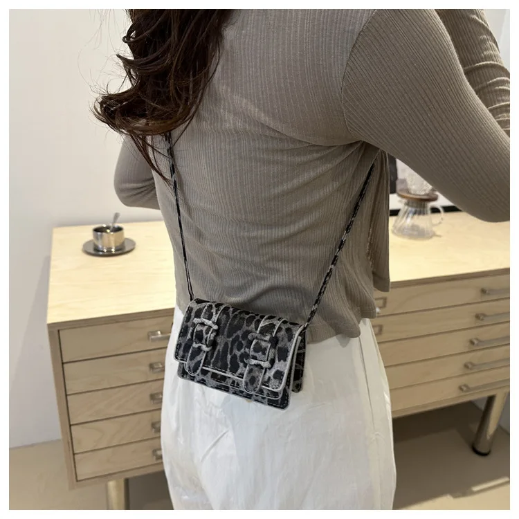 Women's Stylish Leopard Print Large Capacity Shoulder Crossbody Bag | Mini Coin Purse & Trendy Square Clutch, Casual Daily Use