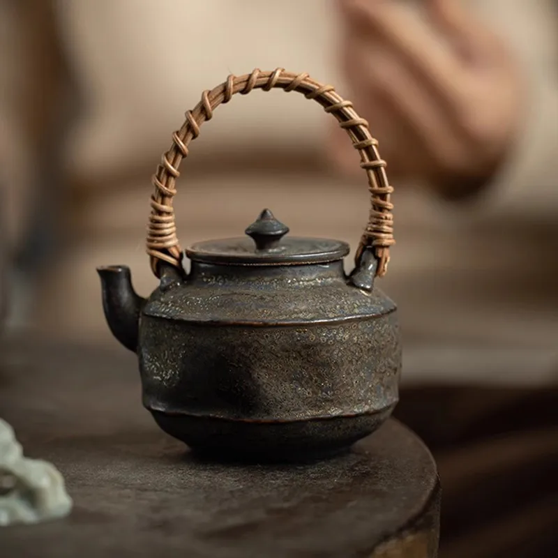 Handle Ceramic Teapot Lifting Beam Pot Small Capacity Single Pot Tea Infuser Afternoon Tea Pot with Filter Teas Kettle