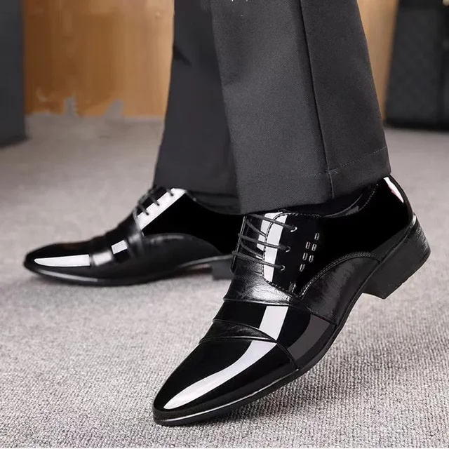 Add a touch of luxury with The Latest Oxford Shoes Mens Luxury Lacquer Wedding Shoes Pointed Toe Dress Shoes Classic Derby Shoes Leather Shoes.