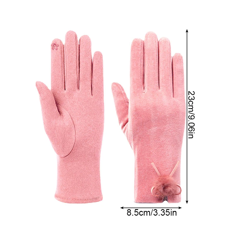 Рисунок 6 - Модные бархатные перчатки с закрытыми пальцами