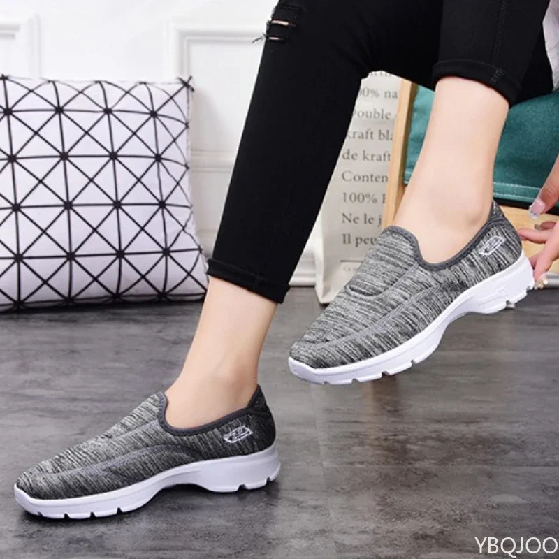 Large Size Autumn Fashion Breathable Casual Comfortable Women's Shoes Outdoor Lightweight Flat Bottom Women's Sports Shoes
