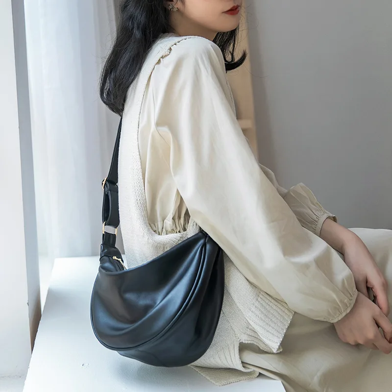 

Versatile and high-end PU soft leather dumpling bag for female students in class, single shoulder bag for niche crossbody bag