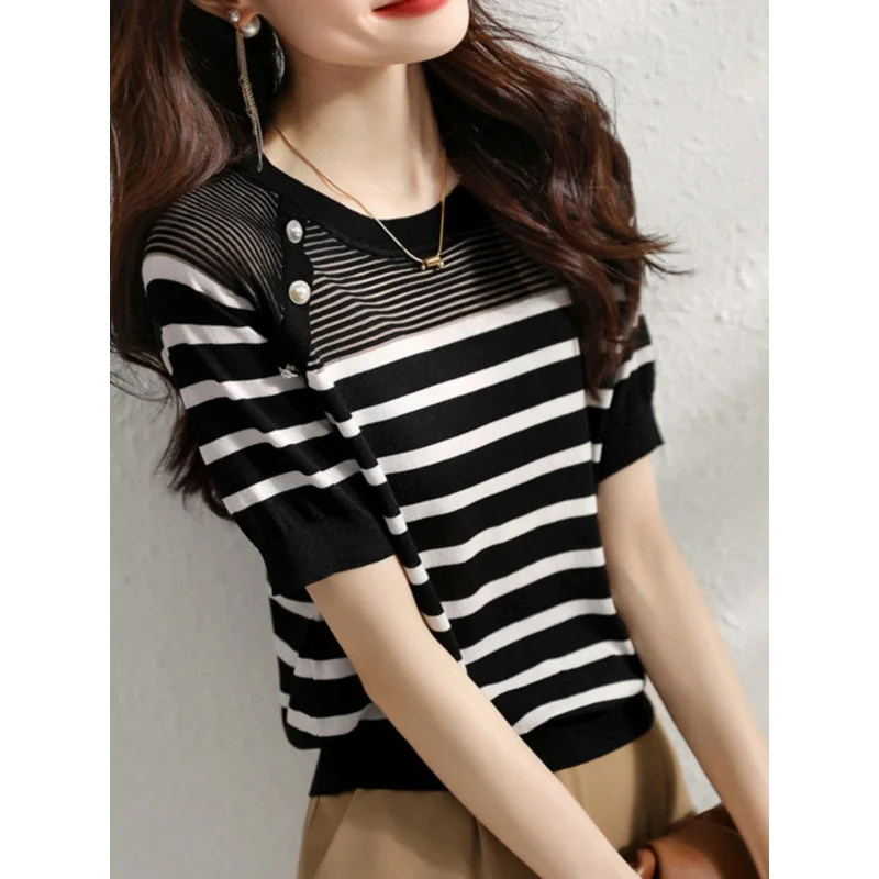 

Short-Sleeved Striped Knitted Shirt Women'S Summer New Korean Version Of The Elegant Slim Ageing Round Neck Ice Silk Clothing