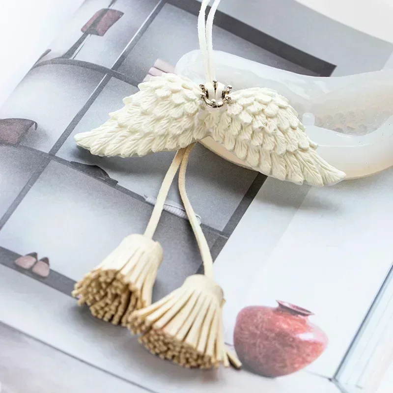 Angel Wing Silicone Mold DIY Craft Cake Mold Baking Tools Feather Fashion Pendant Aromatherapy Gypsum Resin Home Decor silicone mold