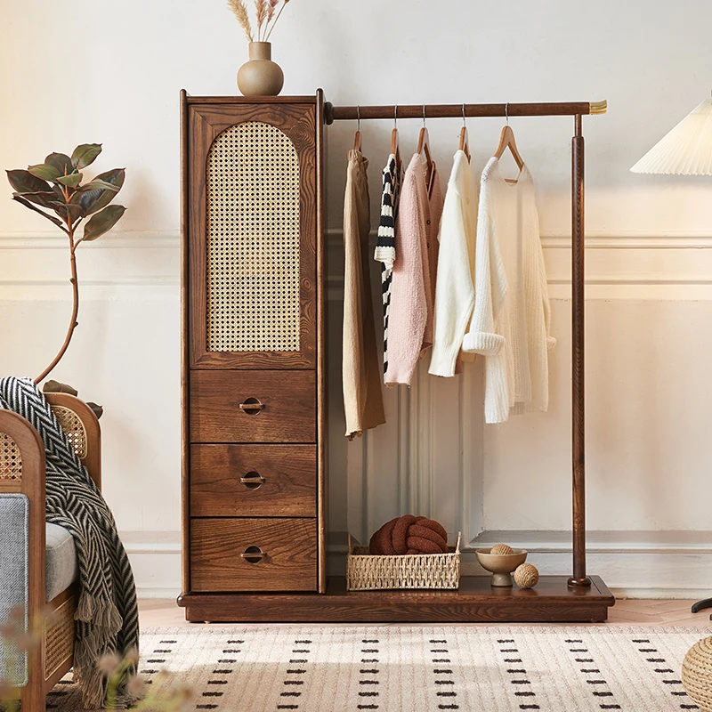 

Multi functional Vine Weaving Floor Hanger in Inn