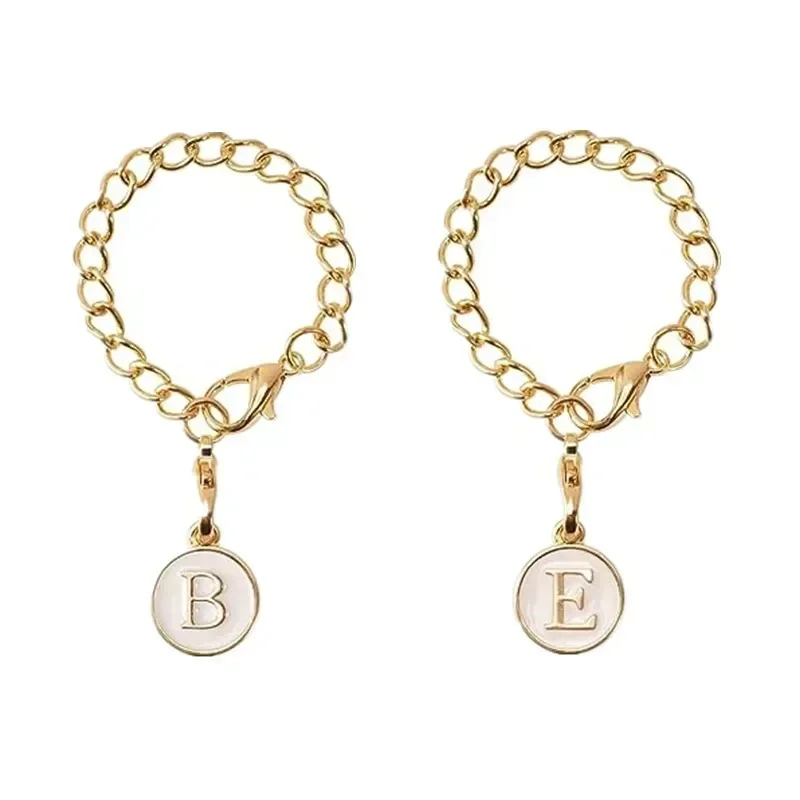 Accessori Ciondolo con Lettera per Stanley Cup,2 PCS Catene con Ciondolo a Forma di Iniziale Personalizzato con Chiusura a Moschettone,Decorazione Resistente con Nome per Tazze e Zaini,Lettera A