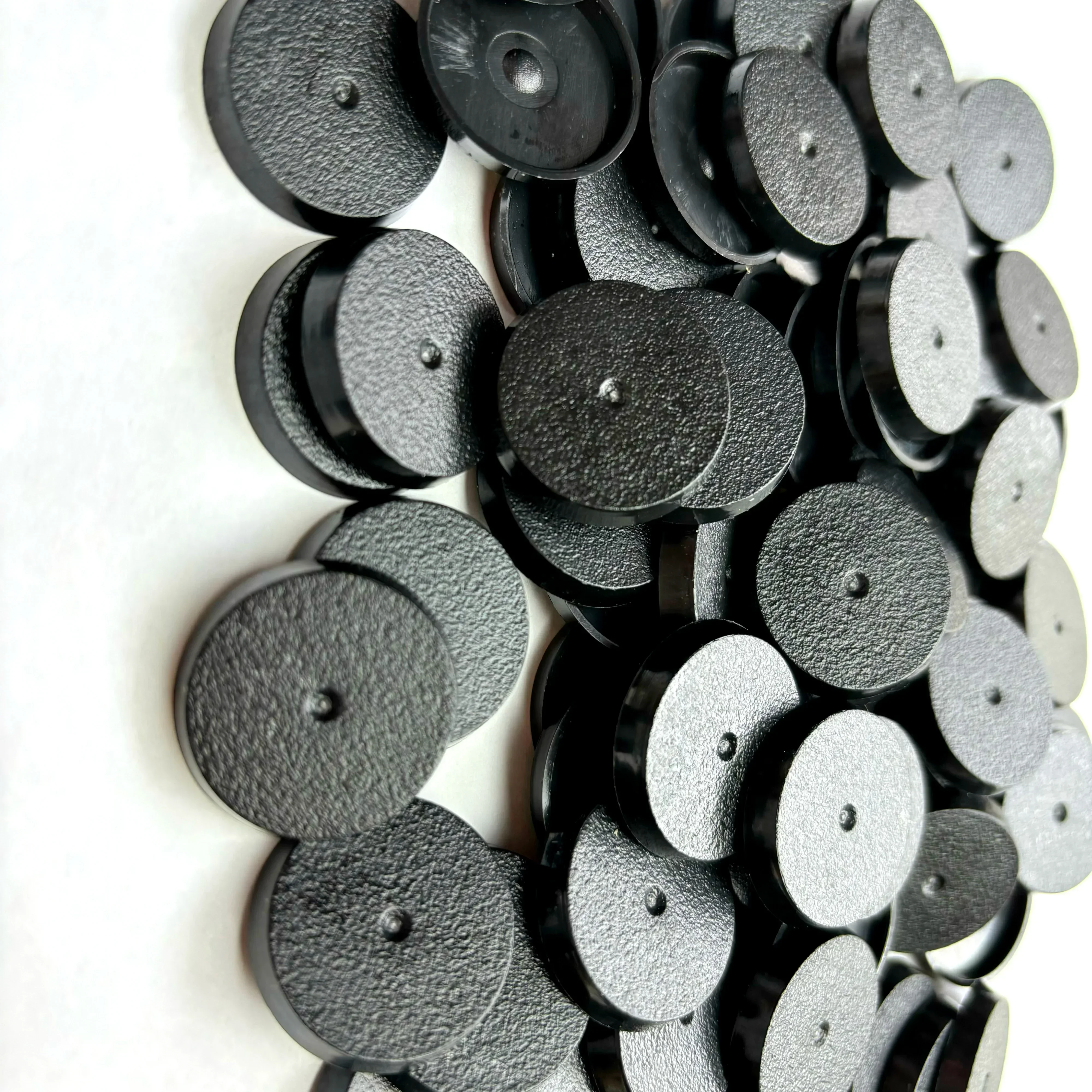 Plastic Round Bases 25mm for Gaming Miniatures and Table Games