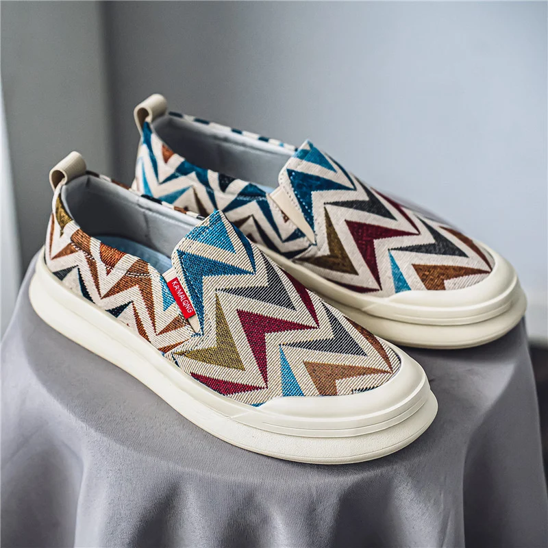 2024 Designer Print Canvas Loafers Men Summer Harajuku Style Slip-on Sneakers For Men Espadrilles Bold Men's Vulcanized Sneaker
