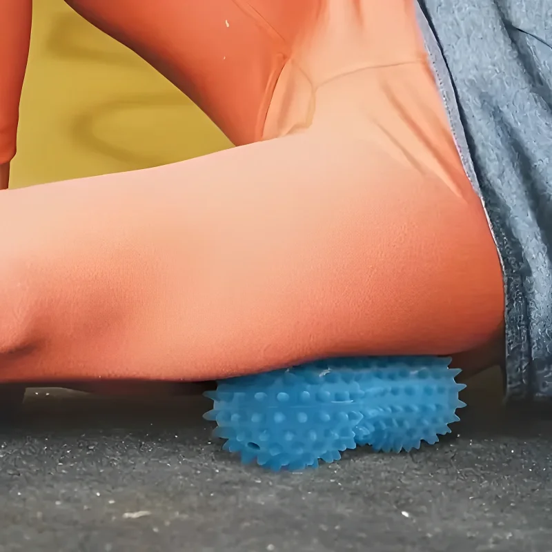 Foot Massager Peanut Massage Spiky Ball Training Grip Muscle Pain Stress Relaxation Roller Myofascial Balls for Plantar Fasc 1Pc