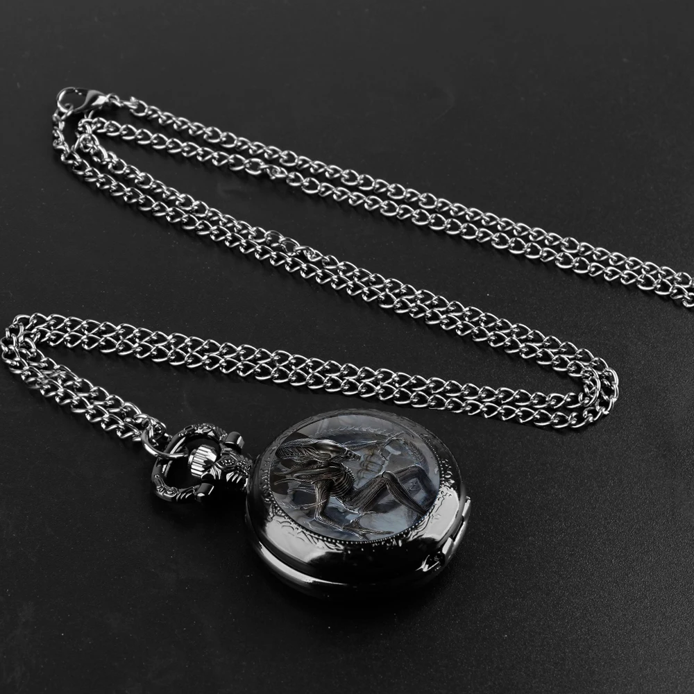 Cool Alien Design Vintage Quartz Pocket Chain Watch Necklace Watches For Men Women Unique Gifts Mens Birthday Gifts for Boys quartz watch pocket watch