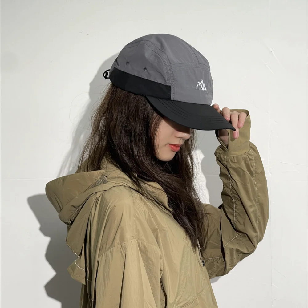 

Contrasting Colors Baseball Cap New Waterproof Outdoors 5 Panel Cap Summer Hip Hop Sun Hat Women