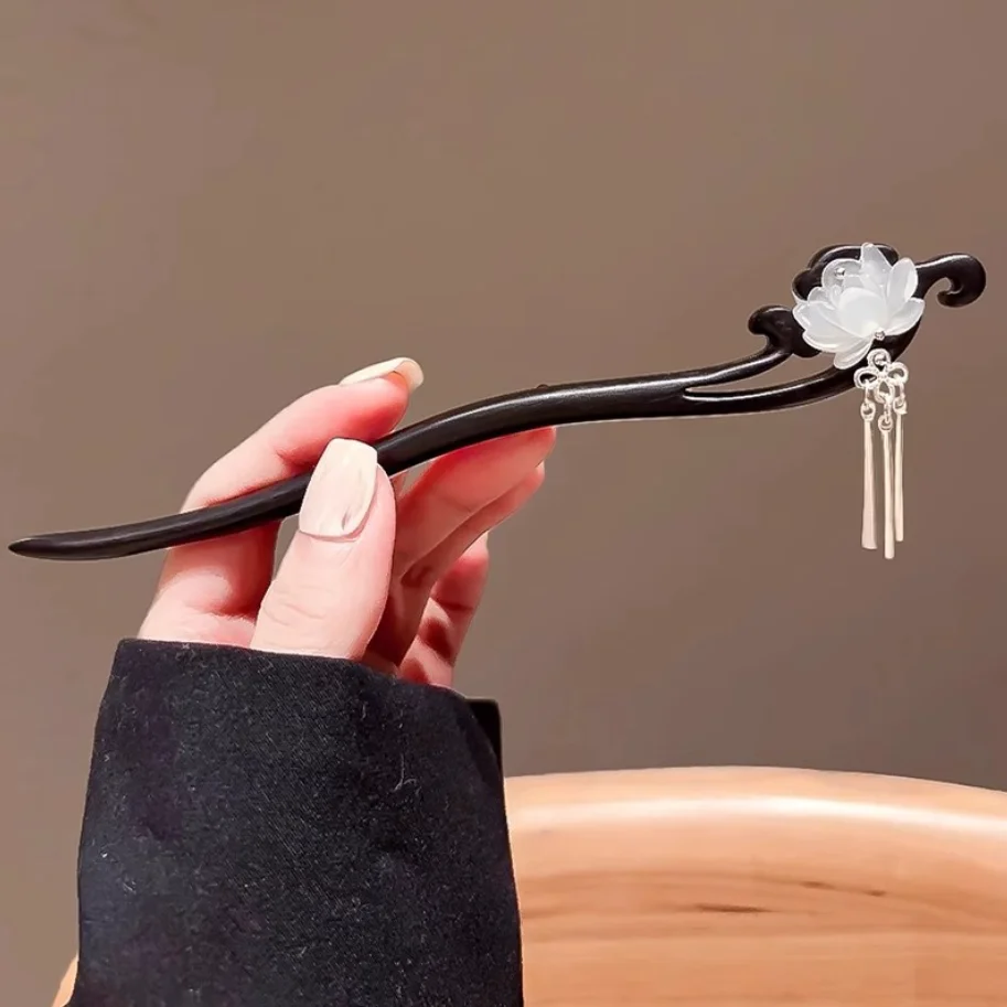 Retro Rote Blumen-Holzhaarnadel für Frauen 2025 Neujahr Hanfu Perlen Quaste Haarspange Chinesischer Stil Haargabel Hanfu Accessoires – Detail 9