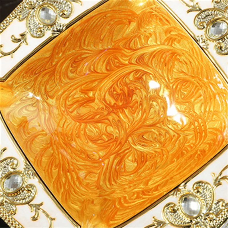 European style square three-dimensional relief ashtray household ashtray for living room office desktop