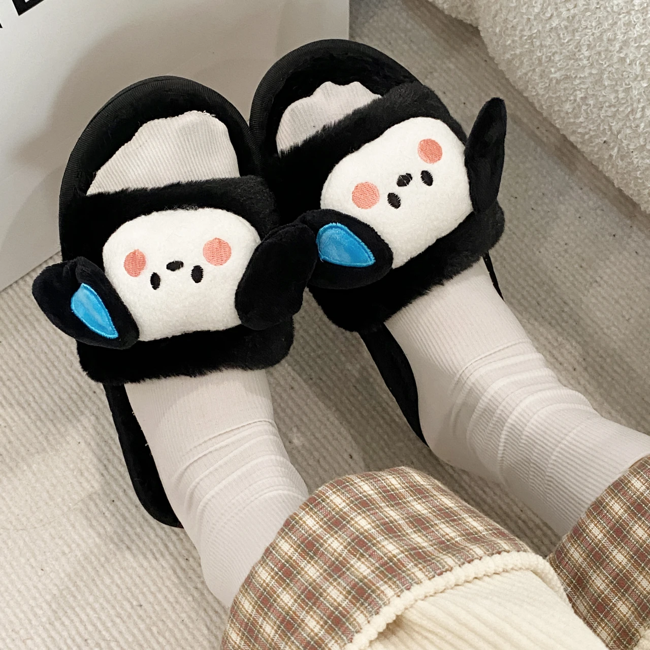 

Sanrio Kuromi My Melody Pom Purin Cinnamoroll симпатичные Тапочки Корейская версия меховые тапочки домашняя Удобная хлопковая обувь для женщин