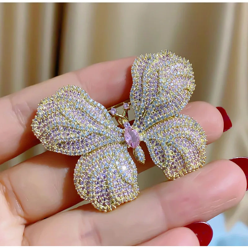 Fashion Pink Butterfly Brooches Pins Luxury Wedding Corsage Suit Bouttoniere Brand Design Statement Gold Plated Jewelry