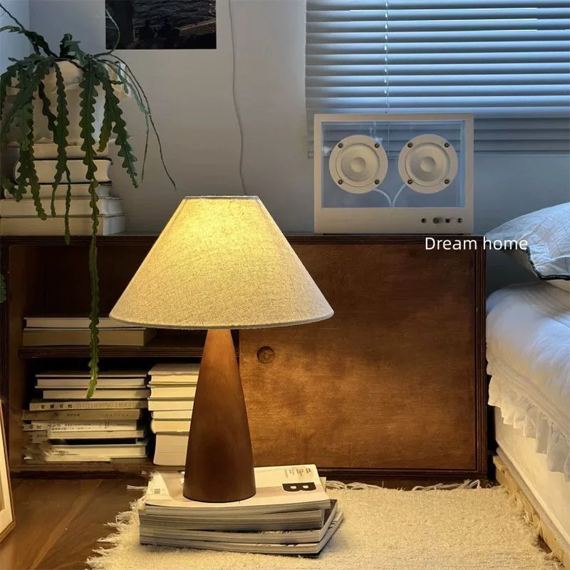 Retro Solid Wood Fabric Lamp