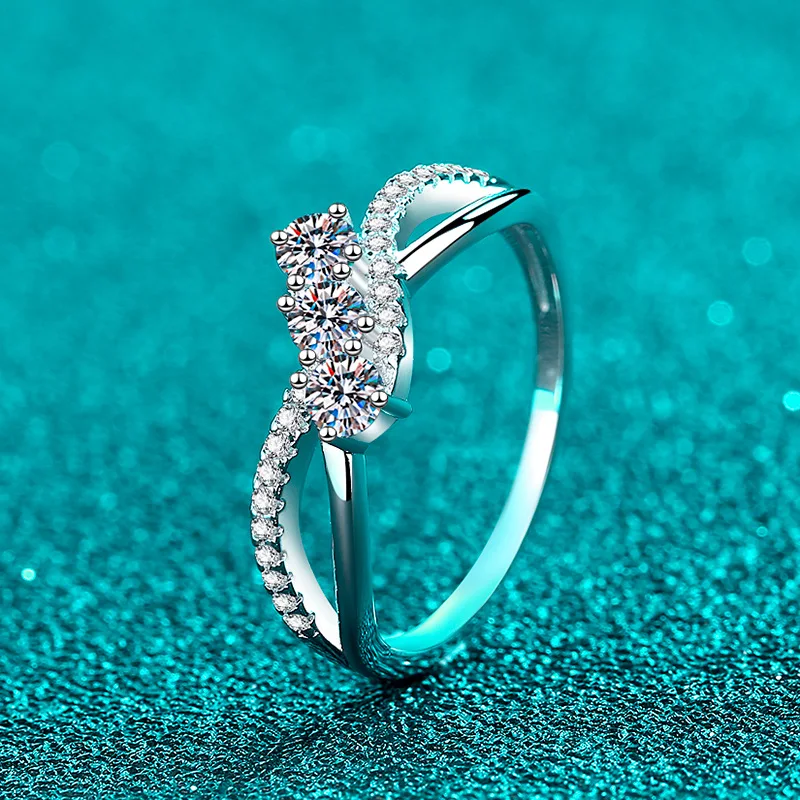 Moissanite Four Claw Setting Type Diamond Ring Women's - Main Image